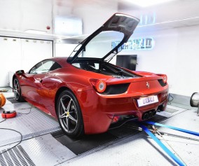 Ferrari-458-ITALIA